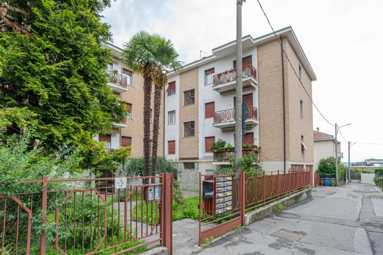 Lovely & Quiet Apartment - With Balcony & Parking Como Exterior photo