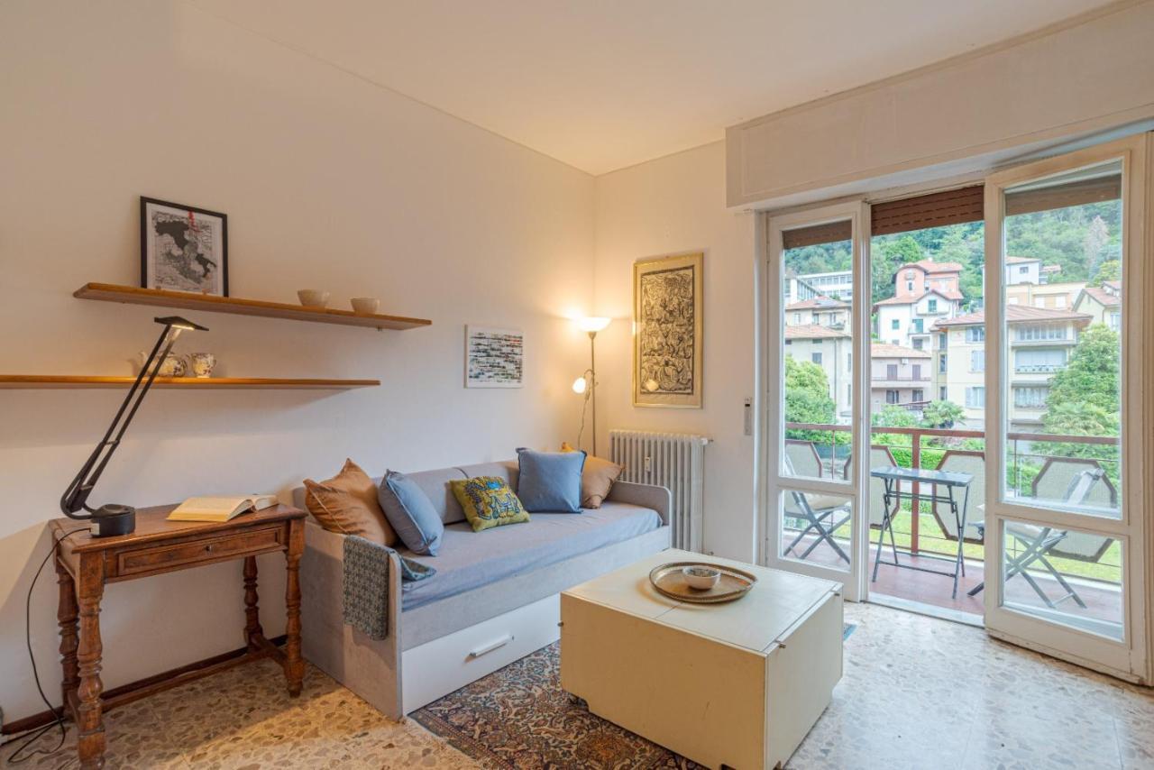 Lovely & Quiet Apartment - With Balcony & Parking Como Exterior photo